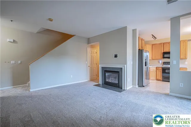 $299,900 | 946 Nittany Court, Allentown, PA 18104