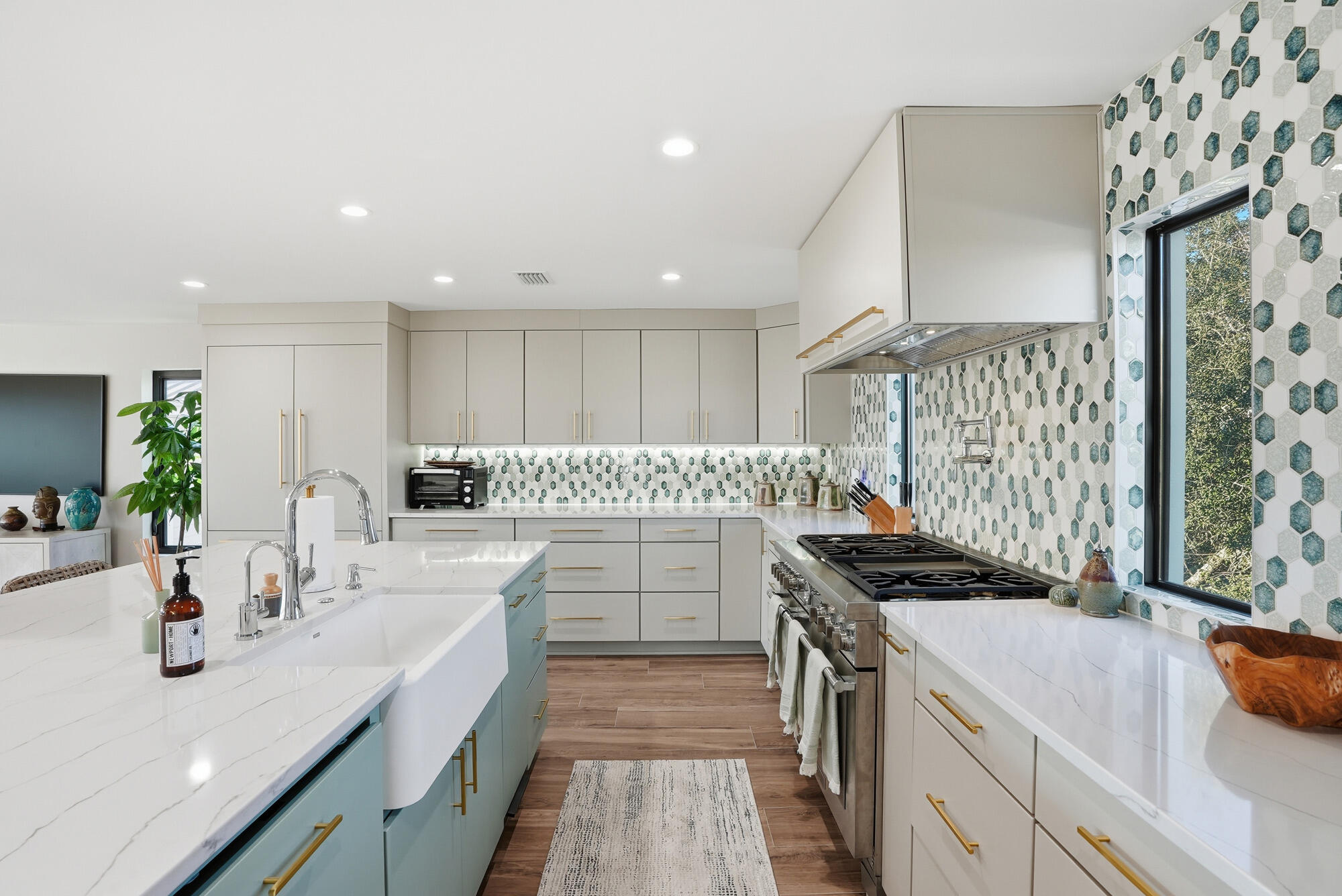 327 Sand Cliffs Drive Inlet Beach, FL 32461 - Photo 27 of 70 a kitchen with a sink stove and cabinets