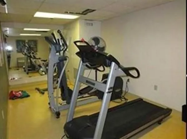 $2,000 | 200 Cove Way, Unit 101, Quincy, MA 02169