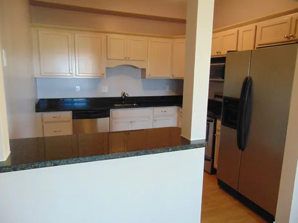 $2,000 | 200 Cove Way, Unit 101, Quincy, MA 02169