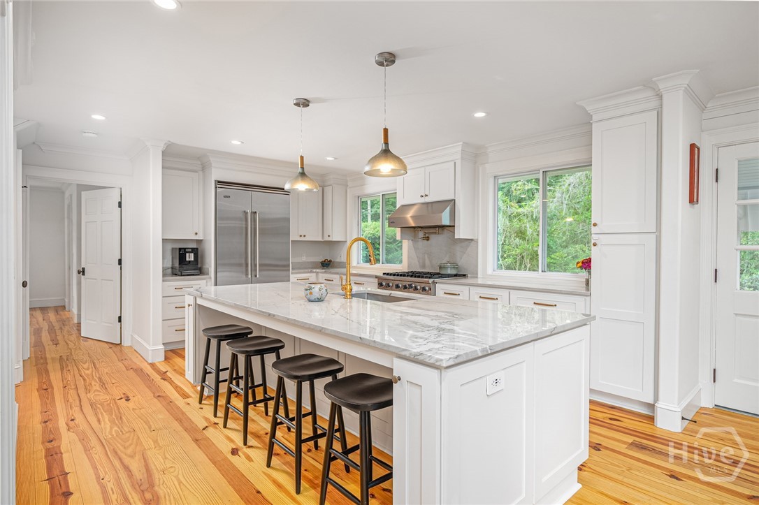 710 Bradley Point Road Savannah, GA 31410 - Photo 12 of 47