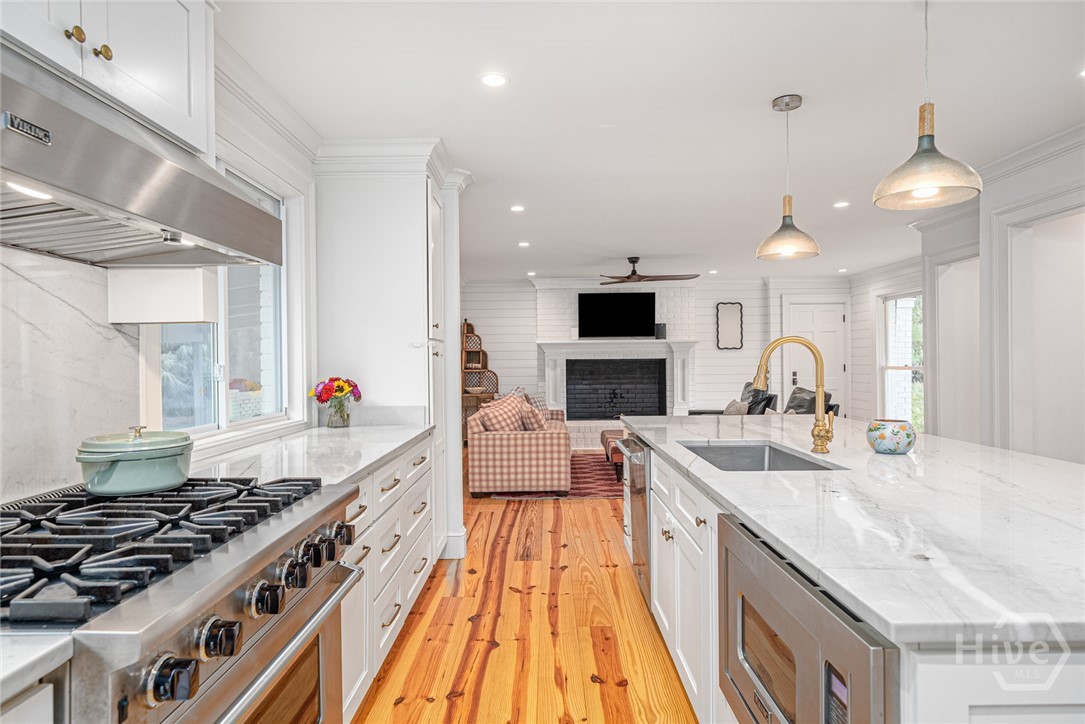 710 Bradley Point Road Savannah, GA 31410 - Photo 15 of 47