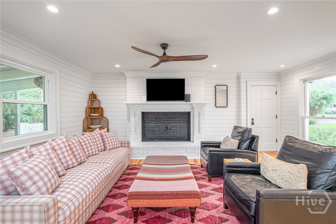 710 Bradley Point Road Savannah, GA 31410 - Photo 9 of 47