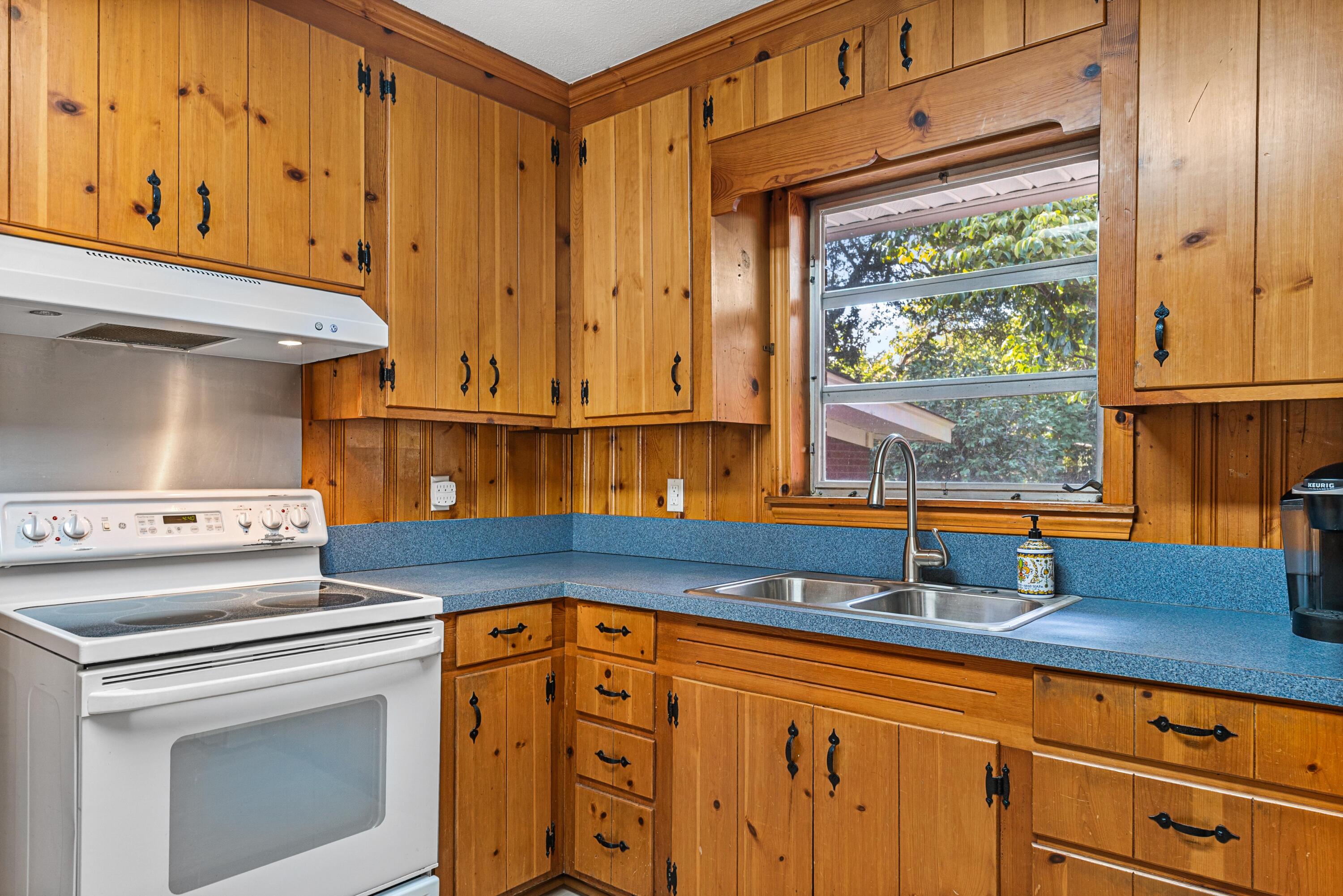 591 Azalea Drive Orangeburg, SC 29115 - Photo 11 of 35 IMG_5015