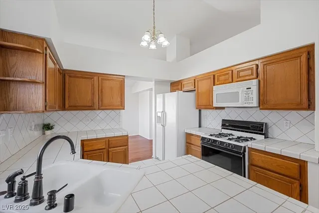 $435,000 | 2840 Sterling Silver Street, Las Vegas, NV 89108