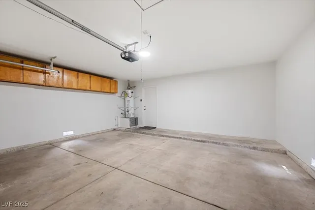 $435,000 | 2840 Sterling Silver Street, Las Vegas, NV 89108