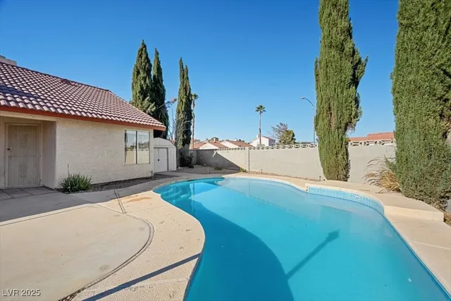 $435,000 | 2840 Sterling Silver Street, Las Vegas, NV 89108