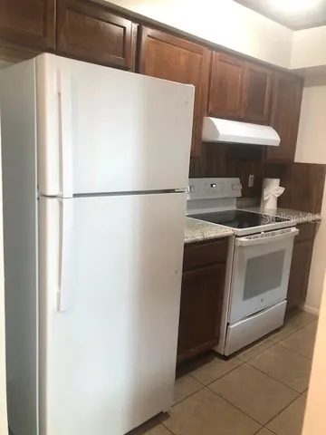 $1,500 | 2836 Hunt Club Lane, Unit 2B, Orlando, FL 32826