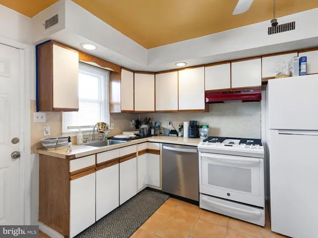 $160,000 | 831 Windsor Street, Wilmington, DE 19801