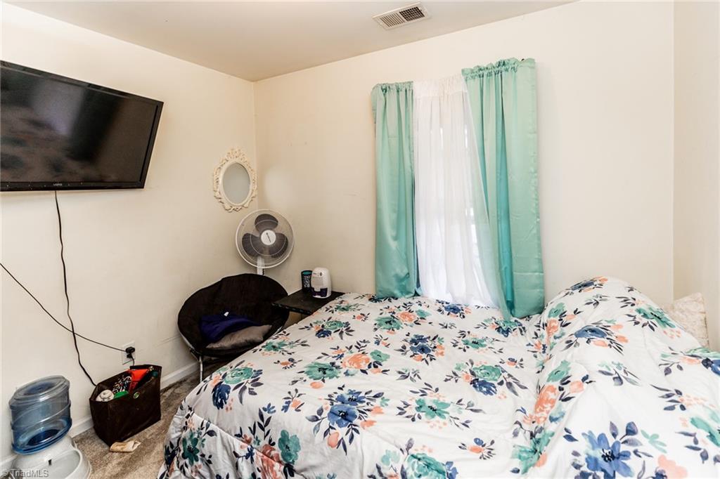 131 Spring Garden Circle High Point, NC 27260 - Photo 12 of 23 Gallery Image 12