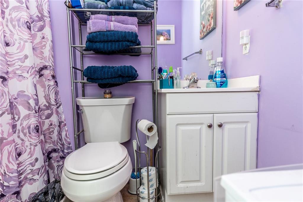 131 Spring Garden Circle High Point, NC 27260 - Photo 14 of 23 Gallery Image 14