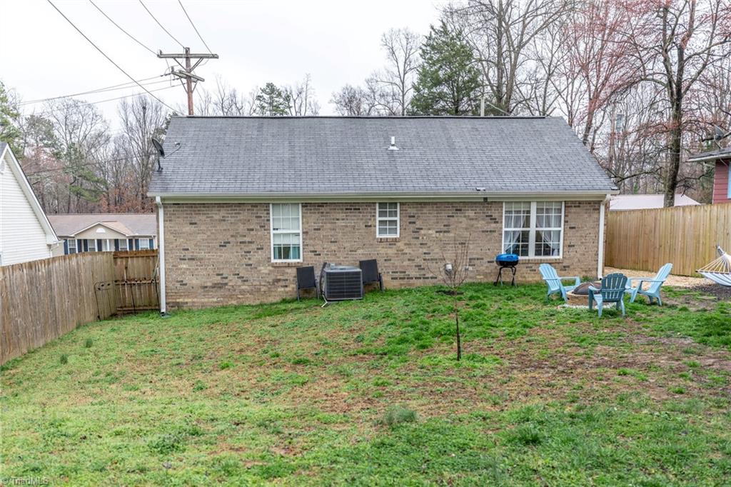 131 Spring Garden Circle High Point, NC 27260 - Photo 20 of 23 Gallery Image 20