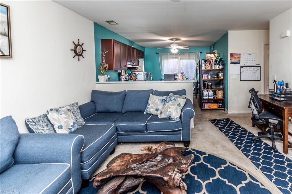 131 Spring Garden Circle High Point, NC 27260 - Photo 4 of 23 Gallery Image 4