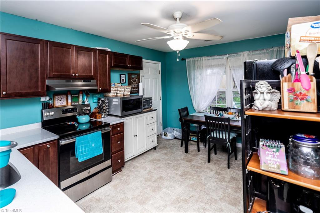 131 Spring Garden Circle High Point, NC 27260 - Photo 7 of 23 Gallery Image 7