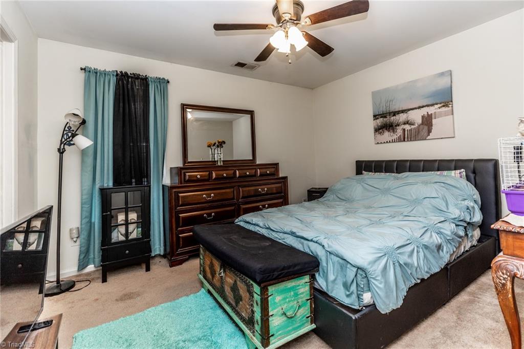 131 Spring Garden Circle High Point, NC 27260 - Photo 9 of 23 Gallery Image 9