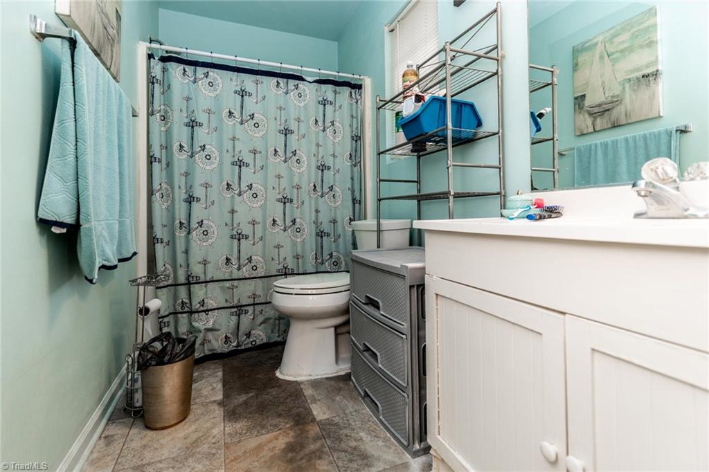 131 Spring Garden Circle High Point, NC 27260 - Photo 10 of 23 Gallery Image 10
