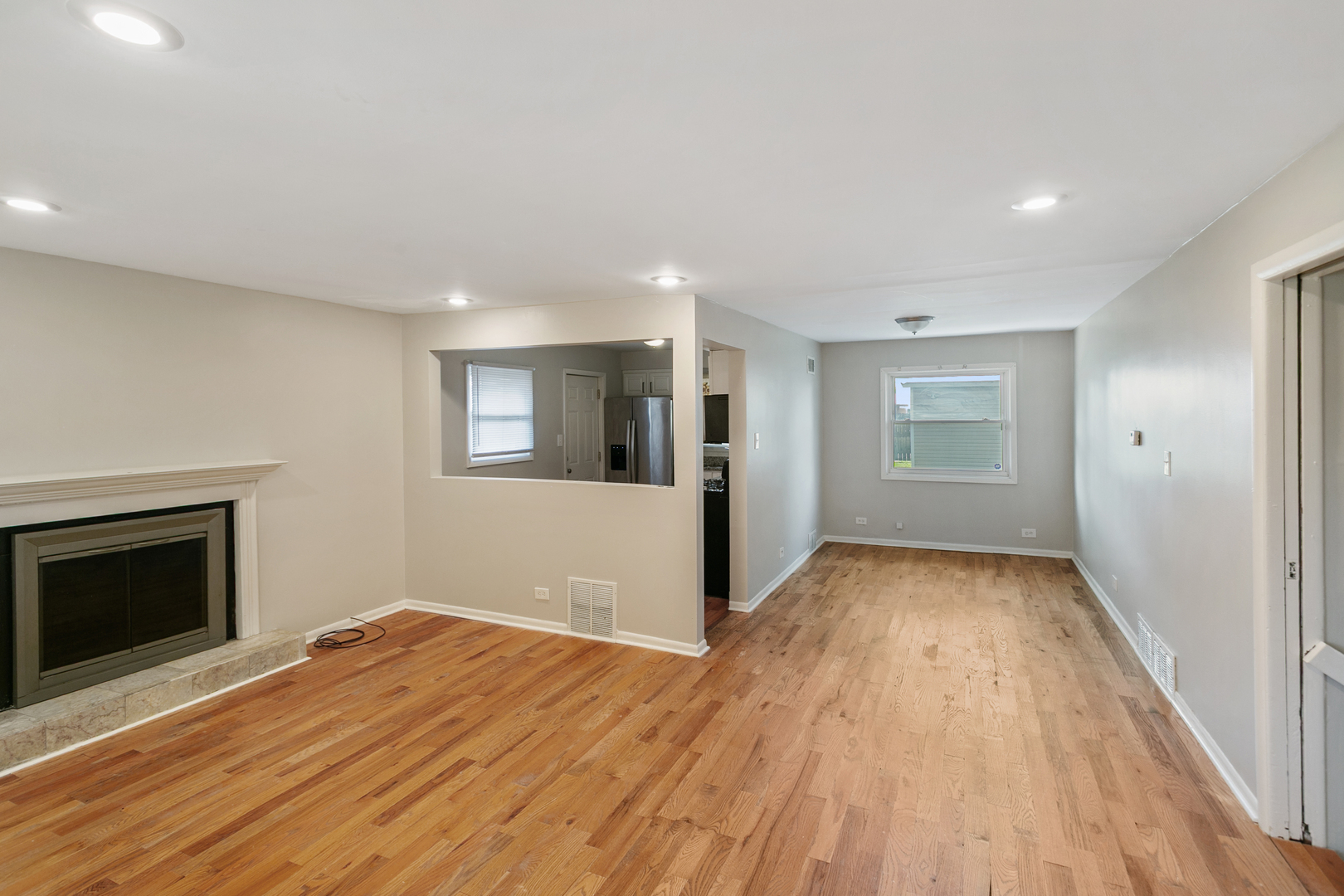 12138 South Elizabeth Street Chicago, IL 60643 - Photo 3 of 22
