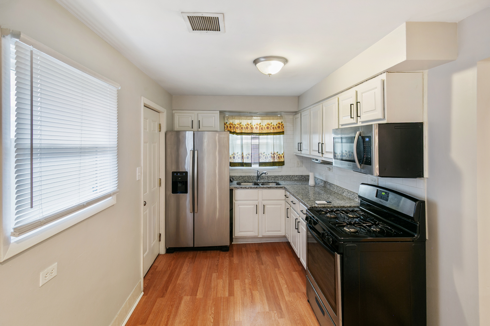 12138 South Elizabeth Street Chicago, IL 60643 - Photo 5 of 22
