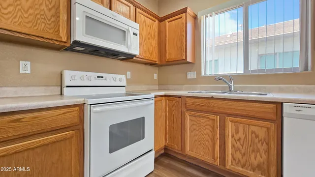 $389,000 | 11552 West Hill Drive, Avondale, AZ 85323