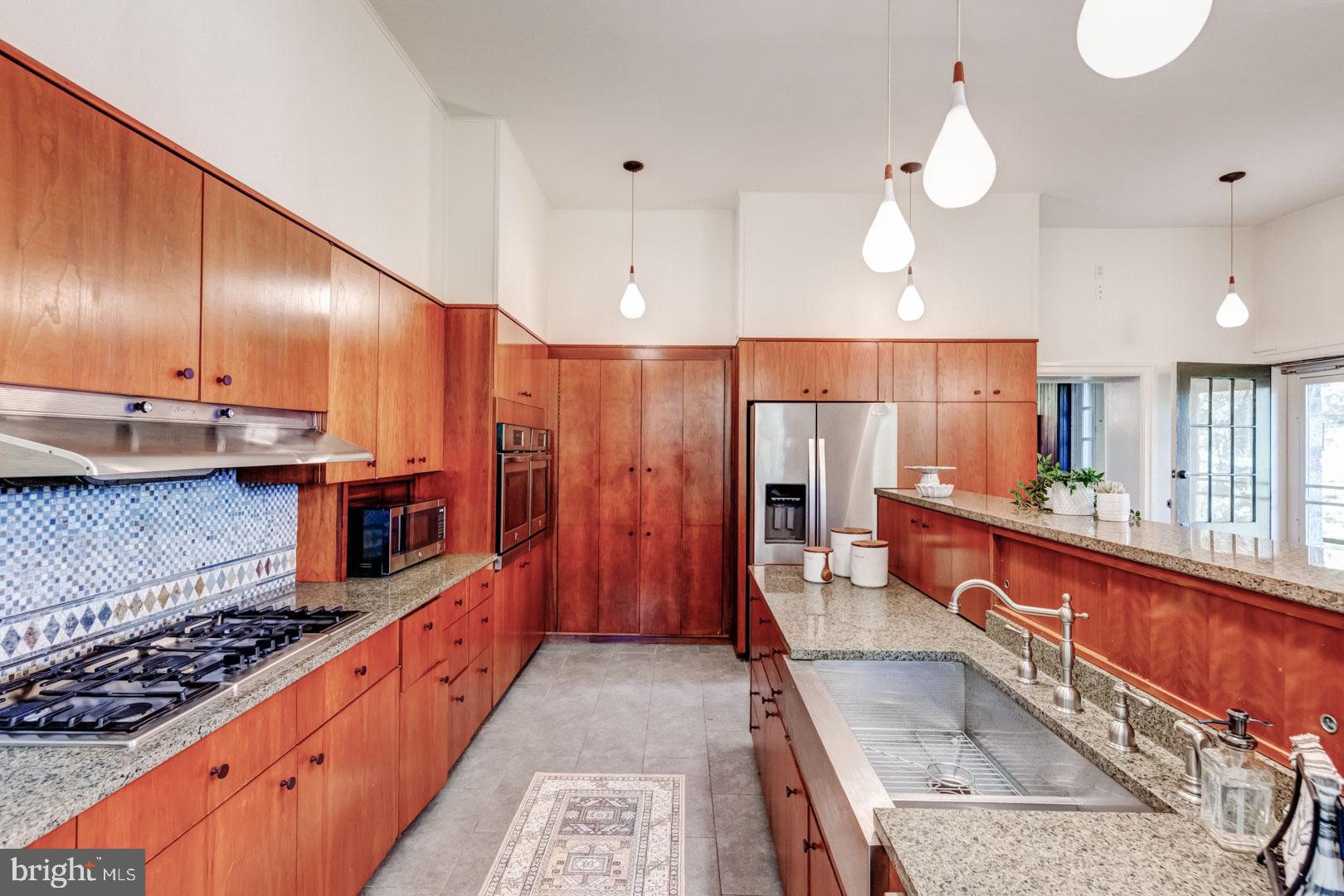 100 West Hampton Road Philadelphia, PA 19118 - Photo 16 of 41