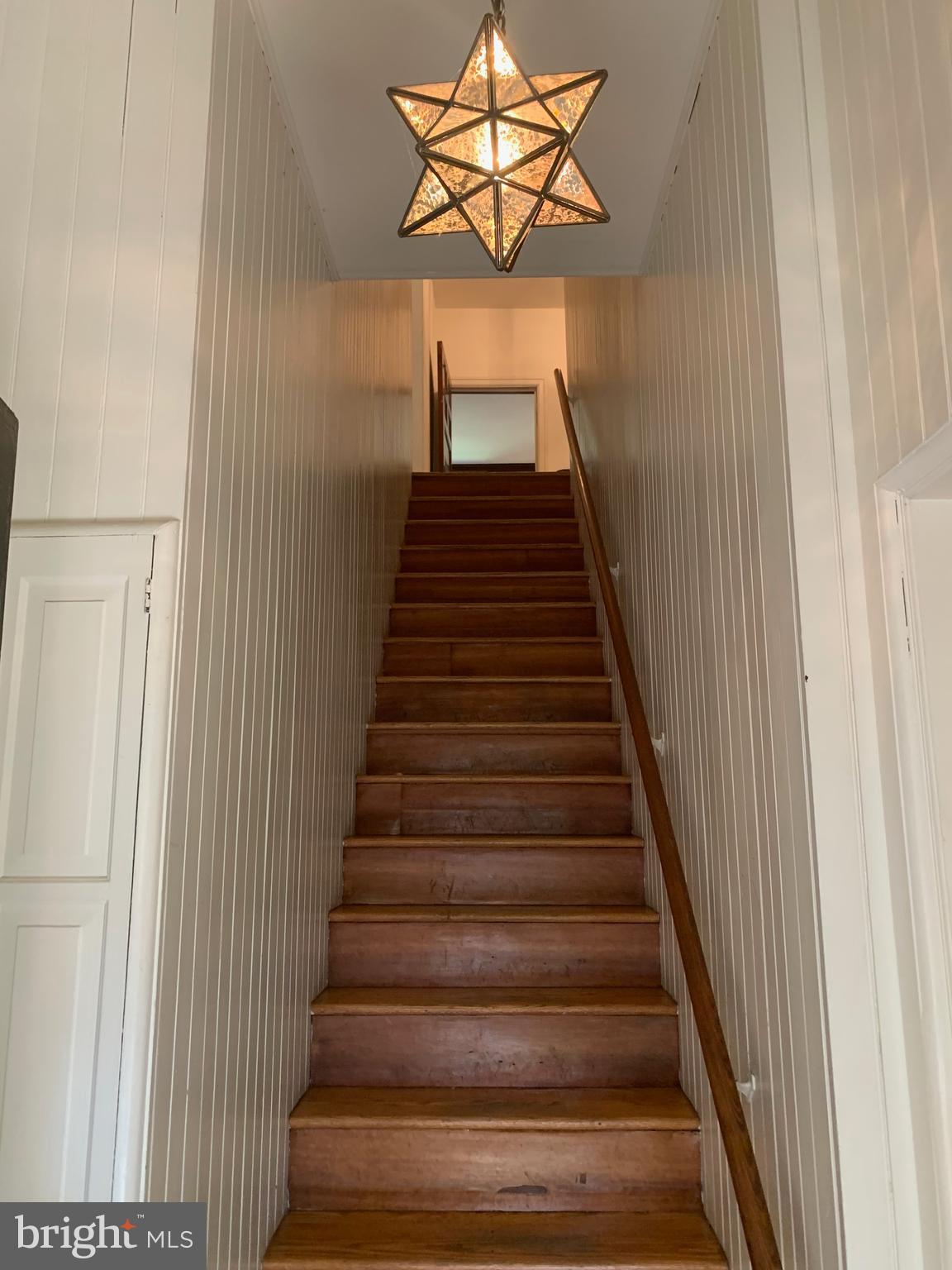 100 West Hampton Road Philadelphia, PA 19118 - Photo 19 of 41