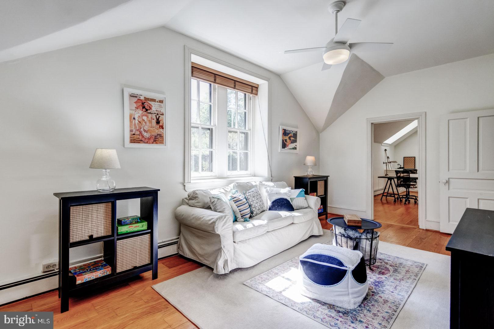 100 West Hampton Road Philadelphia, PA 19118 - Photo 33 of 41