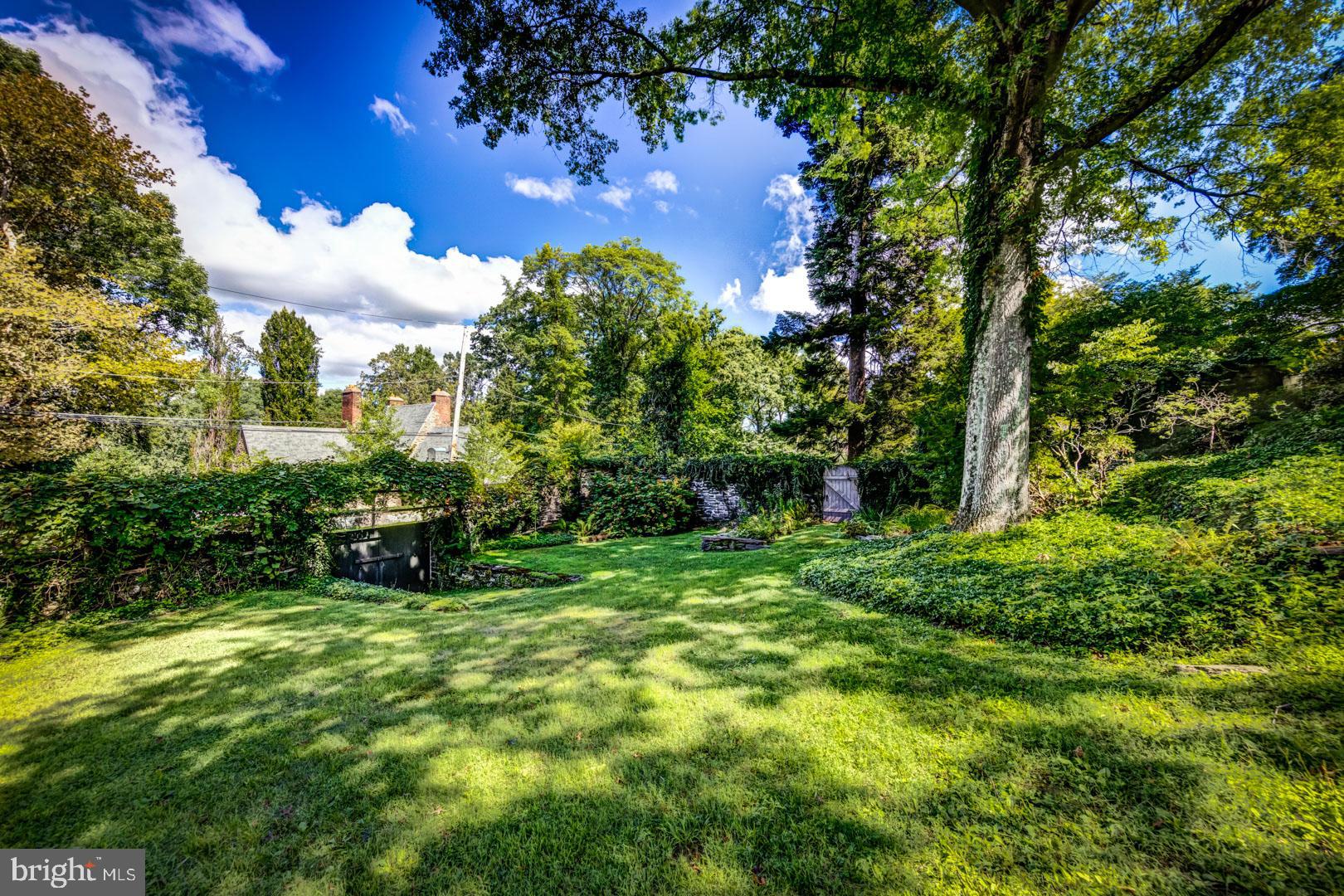 100 West Hampton Road Philadelphia, PA 19118 - Photo 39 of 41