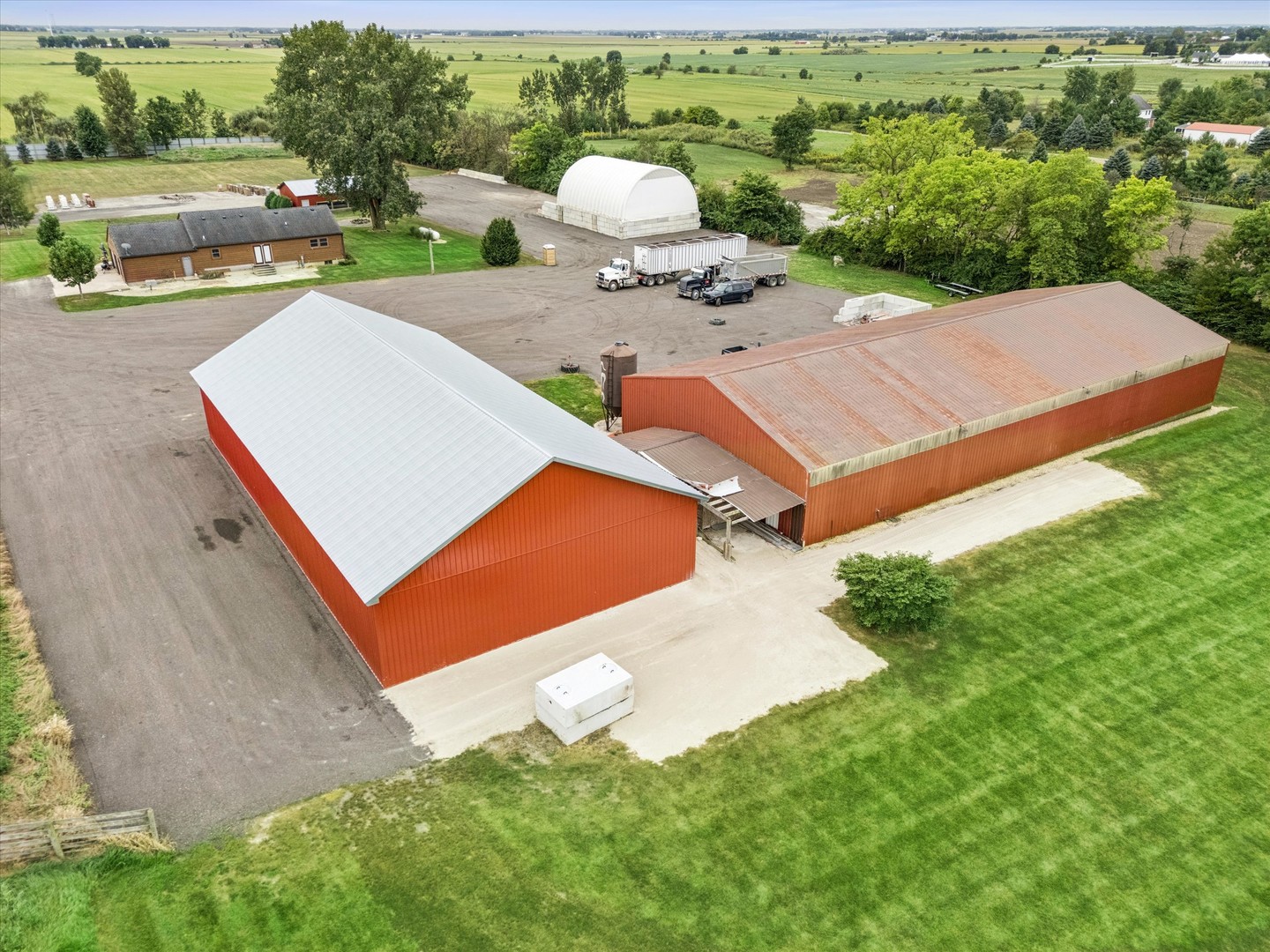 1451 Johnson Road Oswego, IL 60543 - Photo 10 of 42 Gallery Image 10