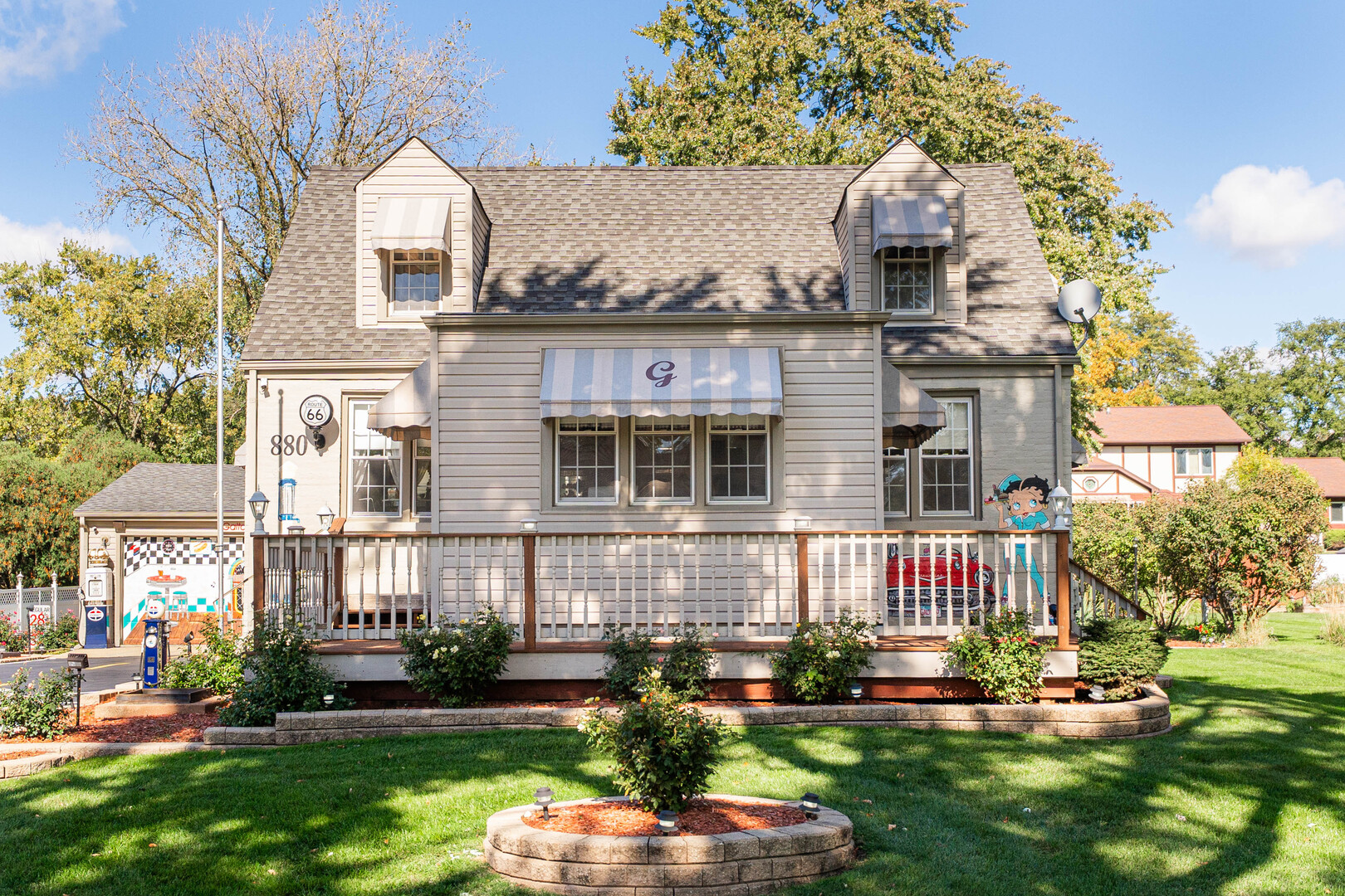 880 Bemis Road Glen Ellyn, IL 60137 - Photo 2 of 51