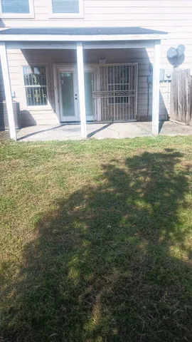 $1,800 | 12121 Dashwood Drive, Houston, TX 77072