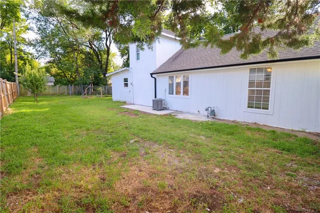 $167,000 | 3207 Farrow Avenue, Kansas City, KS 66104