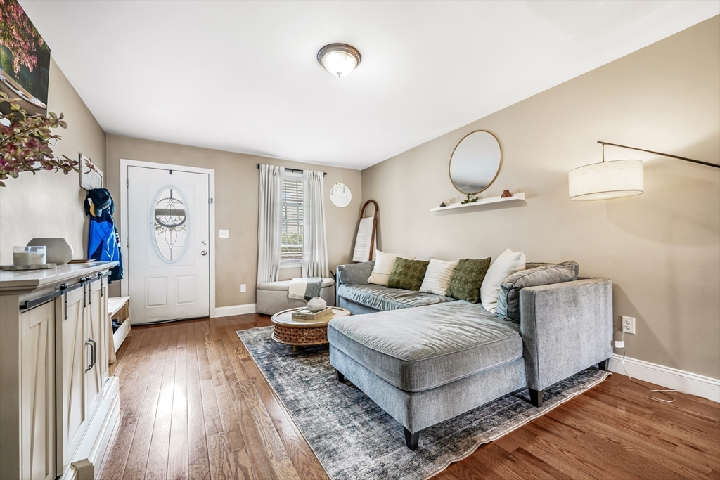 40 Winchester Lane, Unit 10 Fall River, MA 02721 - Photo 5 of 18 Gallery Image 5