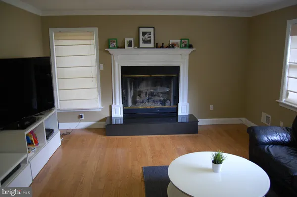 $4,850 | 1983 Horse Shoe Drive, Vienna, VA 22182