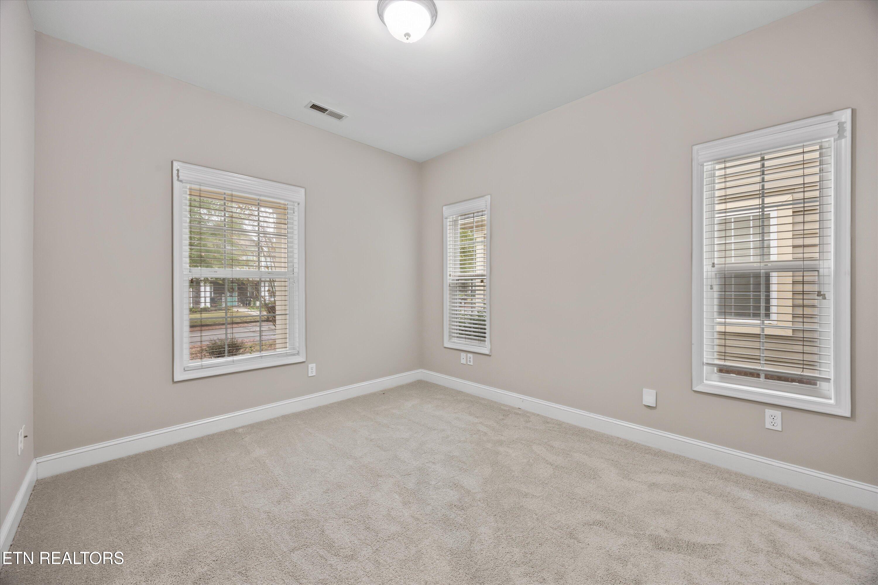 100 Forestberry Street Oak Ridge, TN 37830 - Photo 23 of 47 10-100 Forestberry St06
