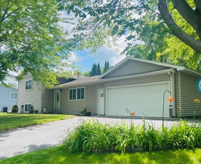 19 Heights Road Northwest St. Michael, MN 55376 - Photo 1 of 3