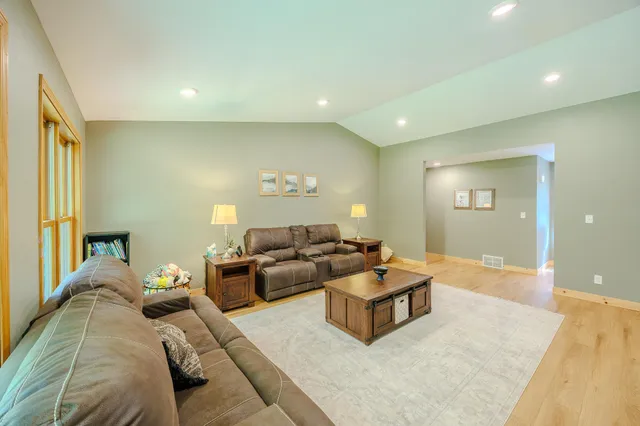 $379,900 | 50743 Highway 71, Bemidji, MN 56601