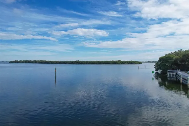 $335,000 | 534 Sutton Place, Unit 534, Longboat Key, FL 34228