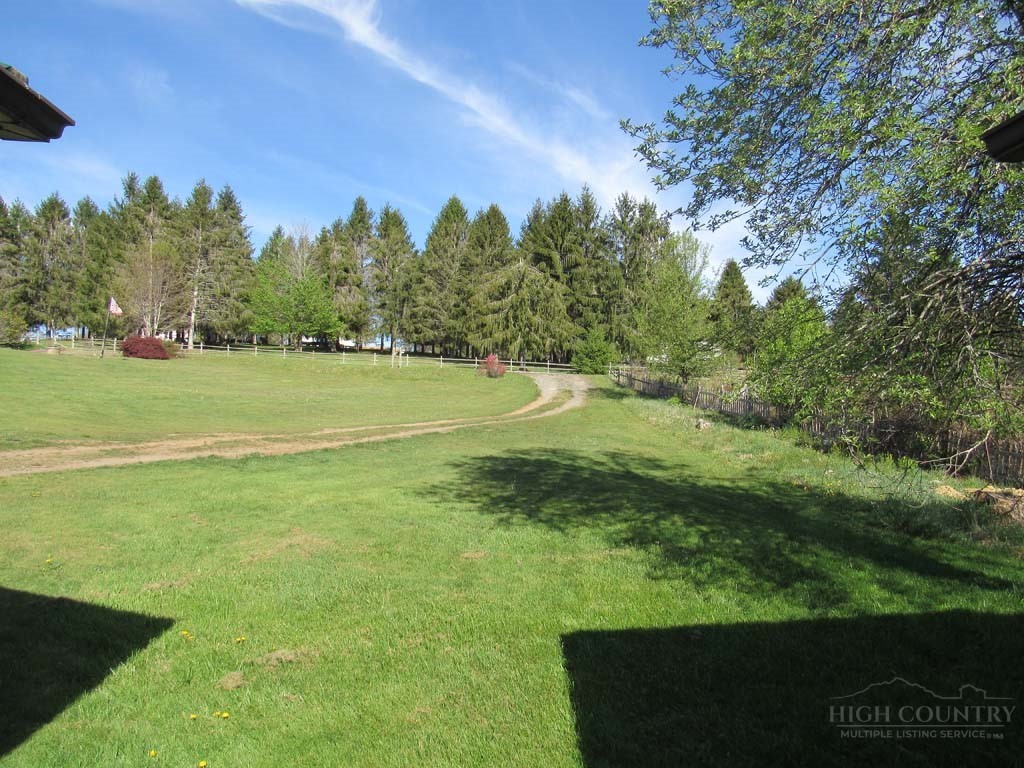 274-272 Raccoon Hollow Road Jefferson, NC 28640 - Photo 27 of 32