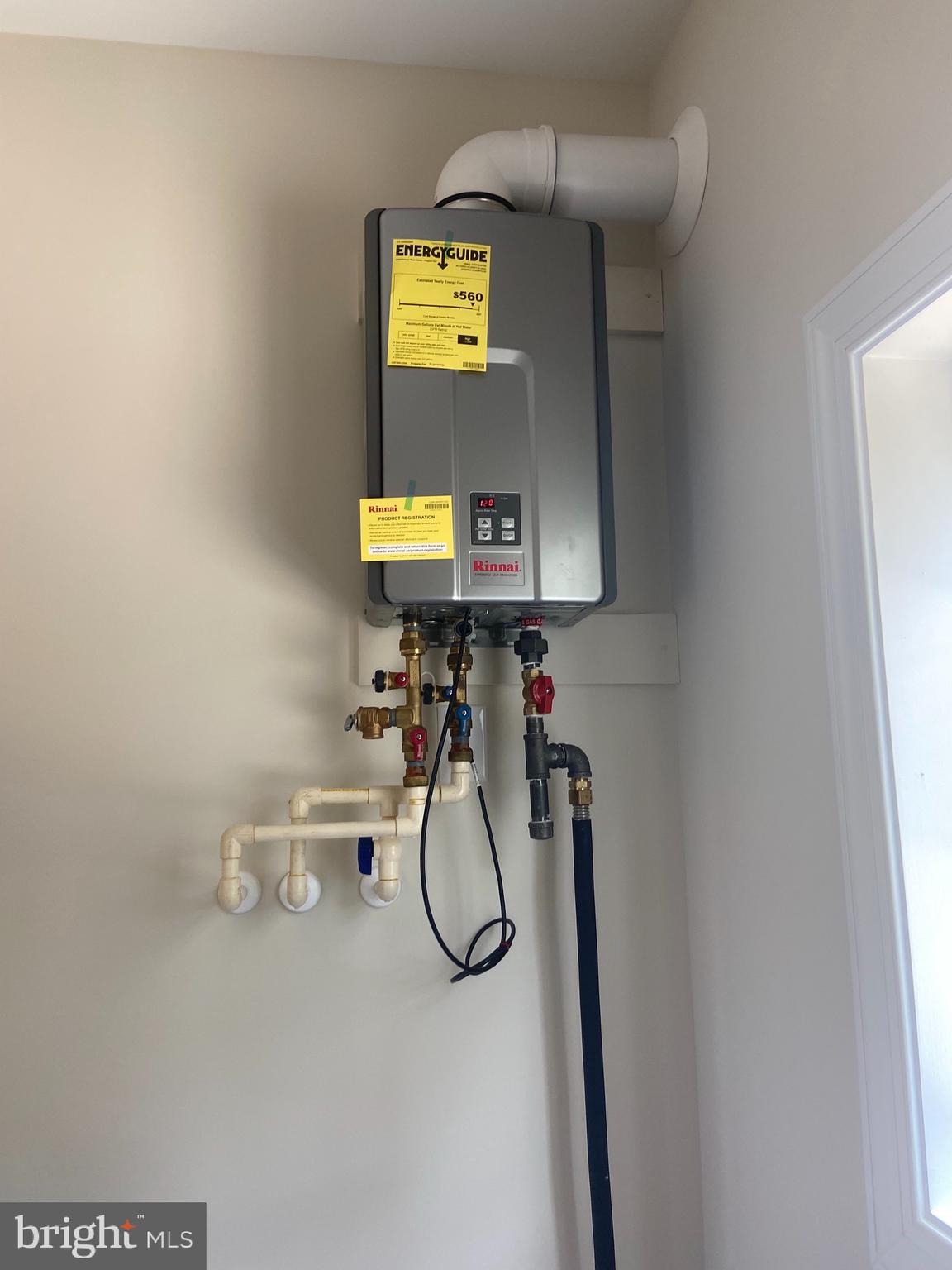 4725 Tyaskin Road Tyaskin, MD 21865 - Photo 16 of 67 Instant hot water