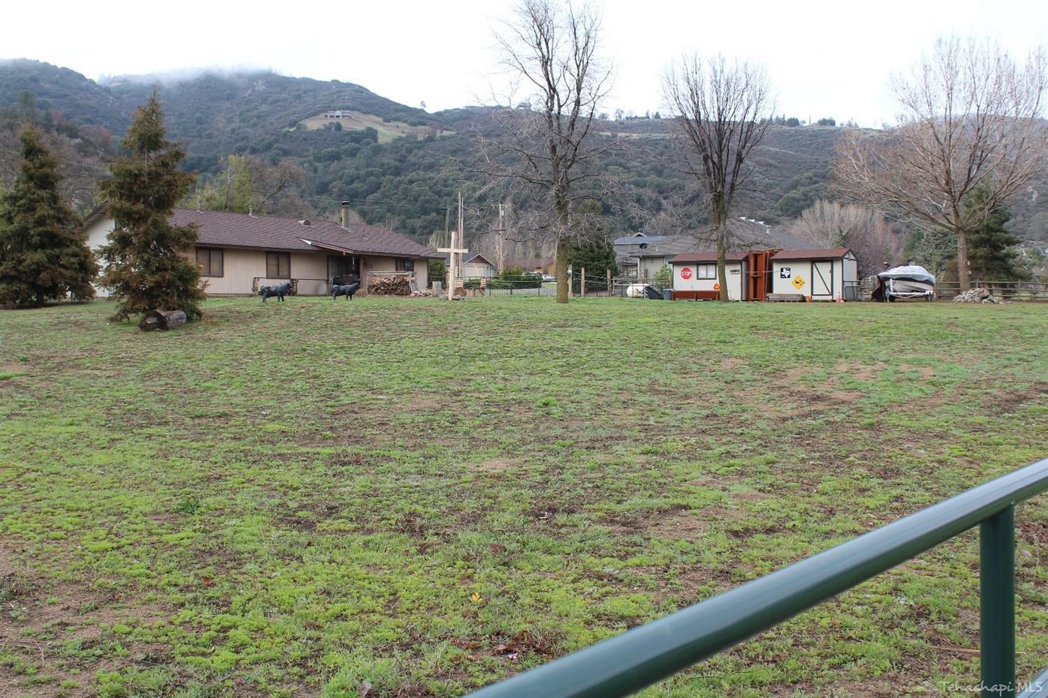 23201 Homestead Way Tehachapi, CA 93561 - Photo 4 of 21 Gallery Image 4