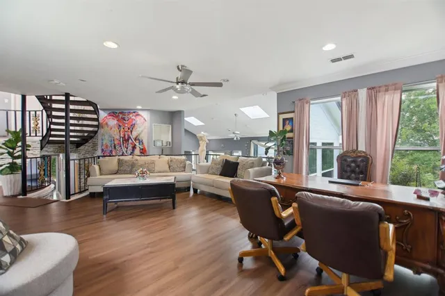 $1,050,000 | 4711 West Wedgefield Road, Granbury, TX 76049