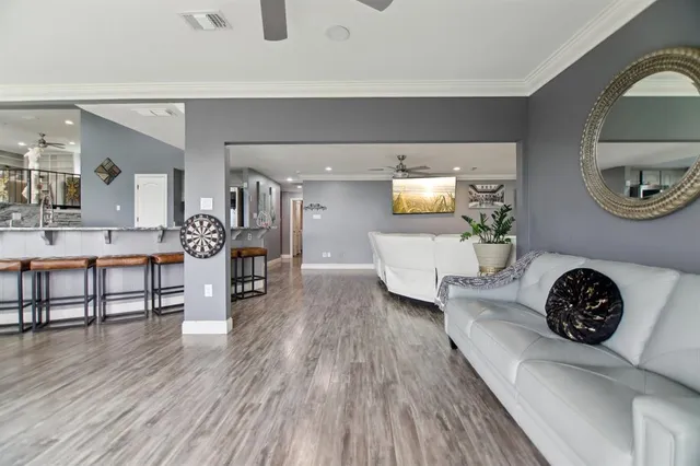 $1,050,000 | 4711 West Wedgefield Road, Granbury, TX 76049