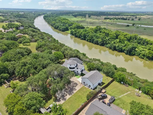 $1,050,000 | 4711 West Wedgefield Road, Granbury, TX 76049