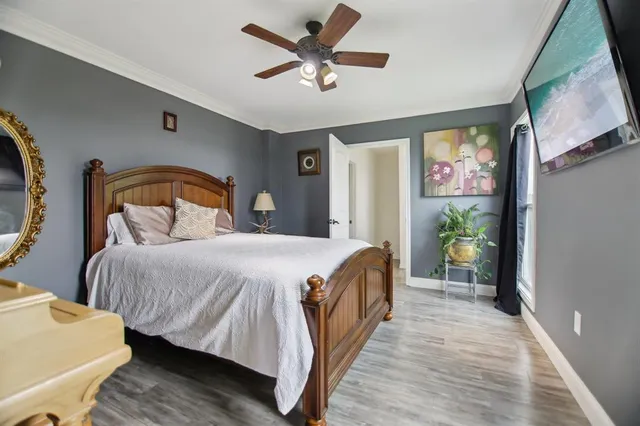 $1,050,000 | 4711 West Wedgefield Road, Granbury, TX 76049