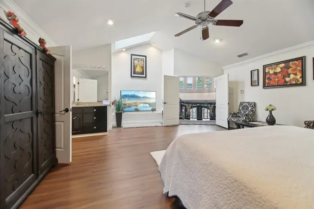 $1,050,000 | 4711 West Wedgefield Road, Granbury, TX 76049