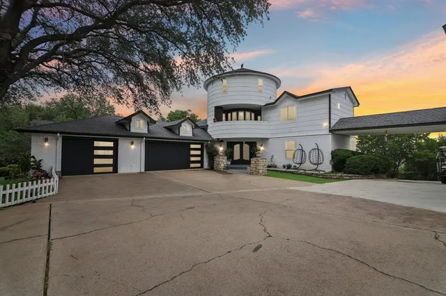 $1,050,000 | 4711 West Wedgefield Road, Granbury, TX 76049