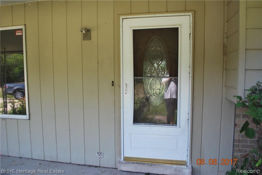 9000 Crouse Road Howell, MI 48855 - Photo 13 of 43 DSC_0046.JPG