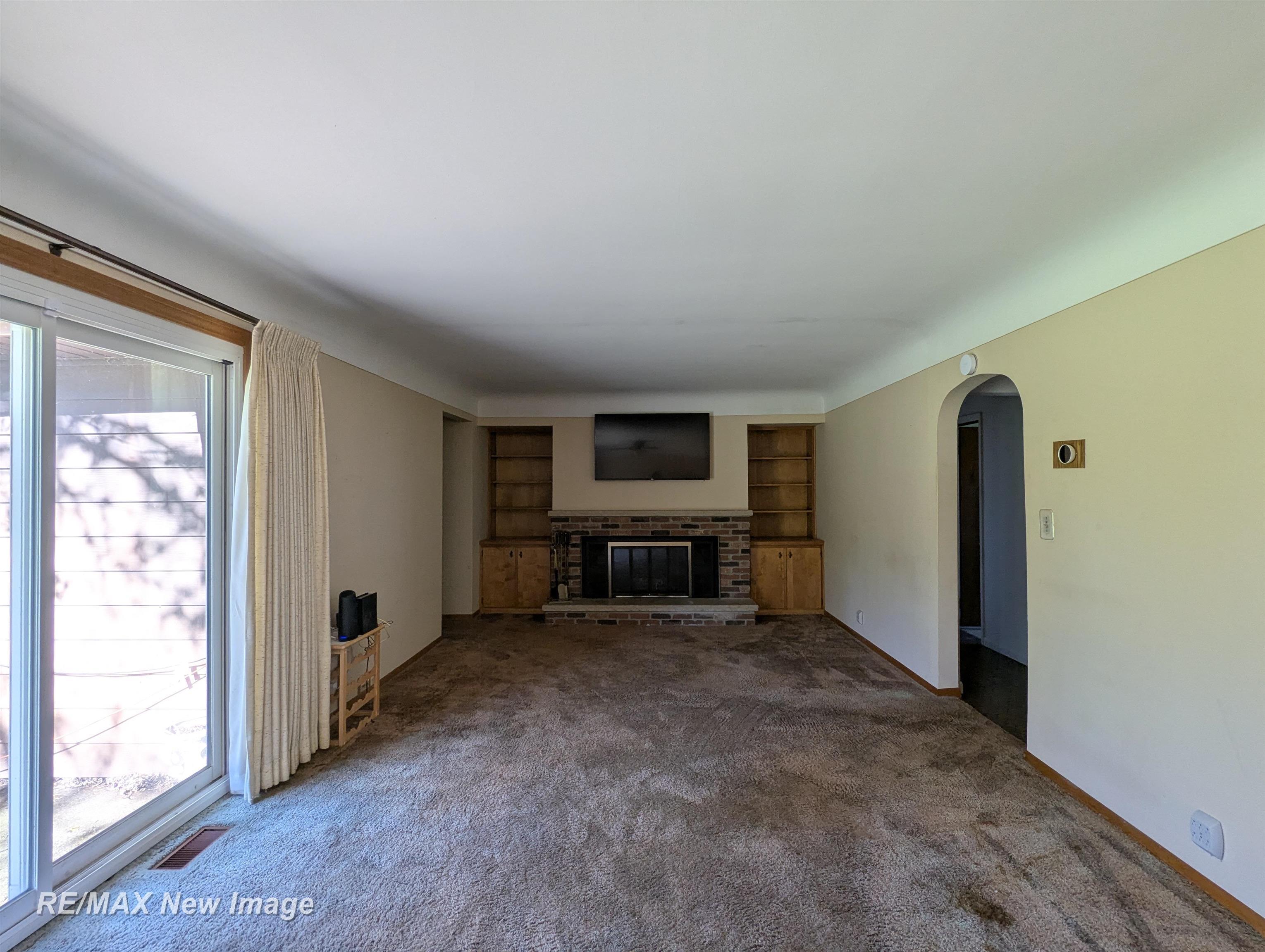 6394 Curtis Road Bridgeport, MI 48722 - Photo 6 of 23 50174191-4216252c-b327-4a85-a674-b82d9d660fed.JPG