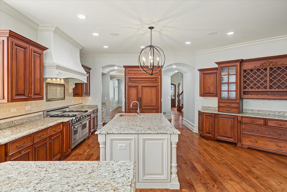 849 East Hillside Road Naperville, IL 60540 - Photo 11 of 53 Gallery Image 11
