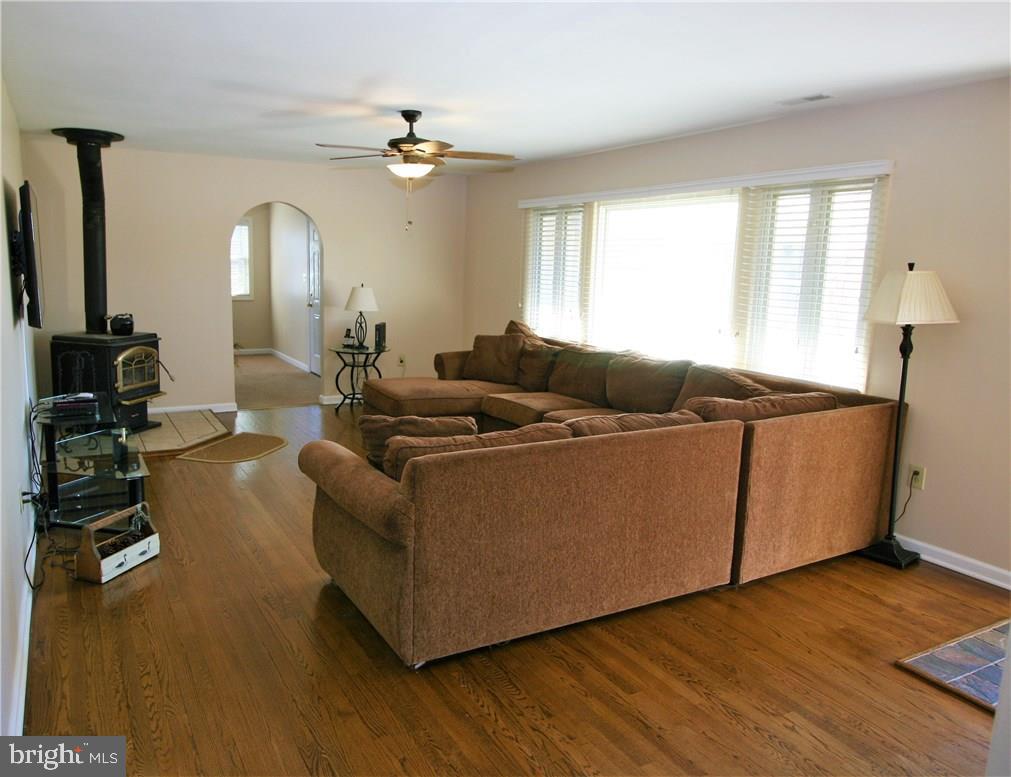 480 Barnacle Road Forked River, NJ 08731 - Photo 9 of 29 Gallery Image 9